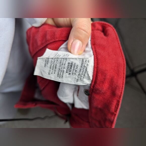 women's wrangler Red stretch straight leg 9/10 - Picture 9 of 10